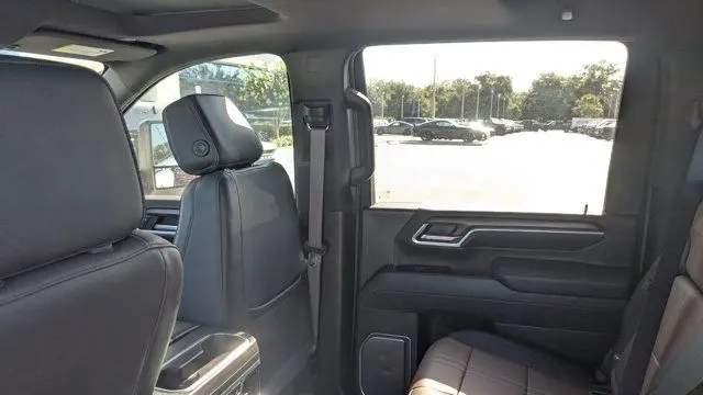 2025 Chevrolet Silverado 3500HD High Country
