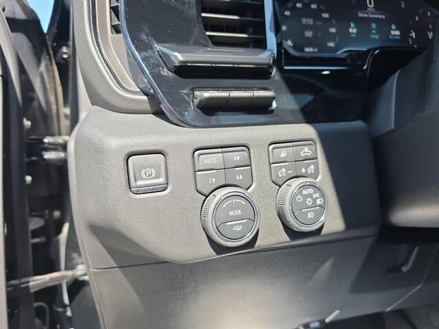 2025 Chevrolet Silverado Hd - $71,500