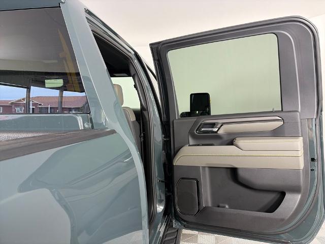 2026 Chevrolet Silverado Hd - $74,998