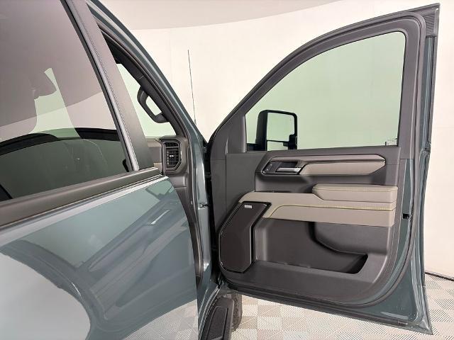 2026 Chevrolet Silverado Hd - $74,998