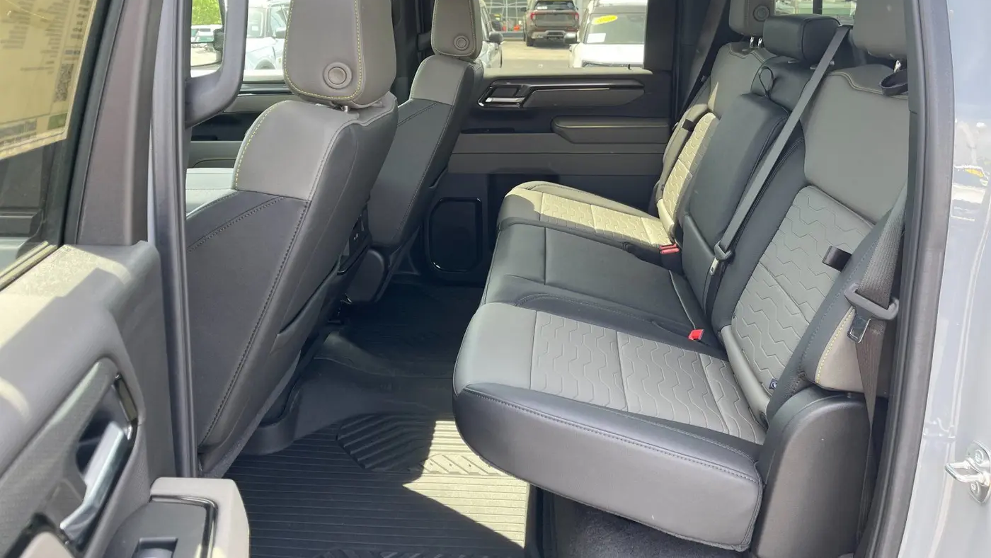 2025 Chevrolet Silverado 2500HD ZR2