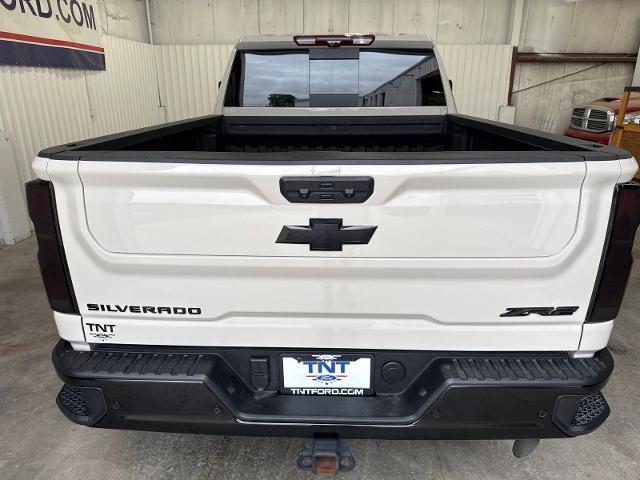 2026 Chevrolet Silverado Hd - $76,500