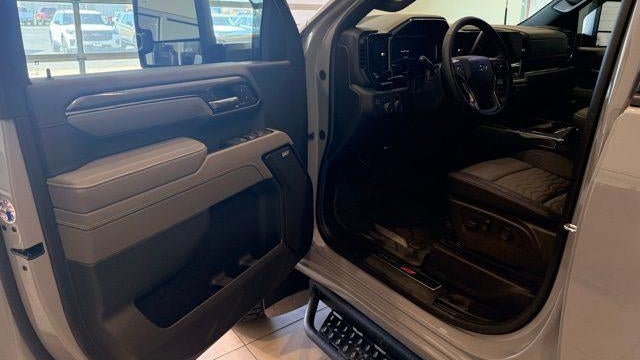 2025 Chevrolet Silverado 2500HD ZR2
