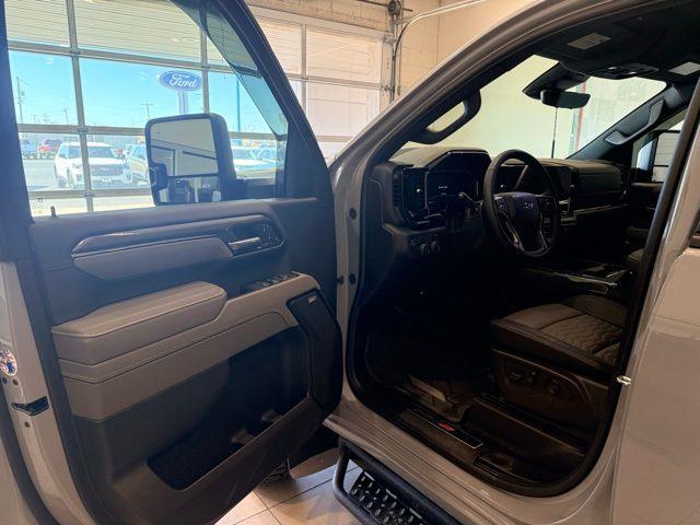 2025 Chevrolet Silverado Hd - $74,703