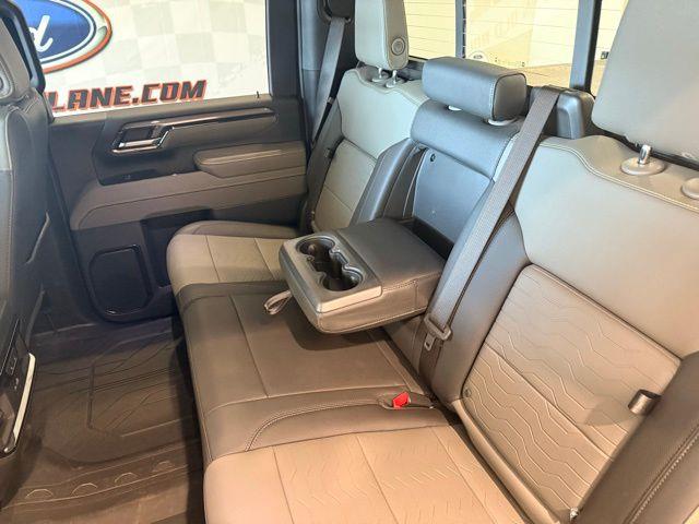 2025 Chevrolet Silverado Hd - $74,703