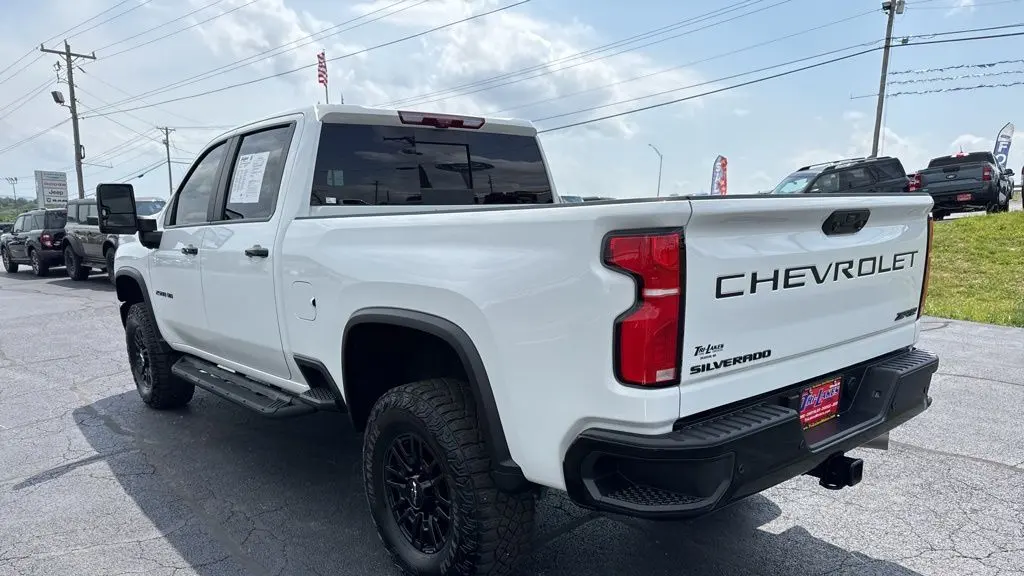 2025 Chevrolet Silverado 2500HD ZR2