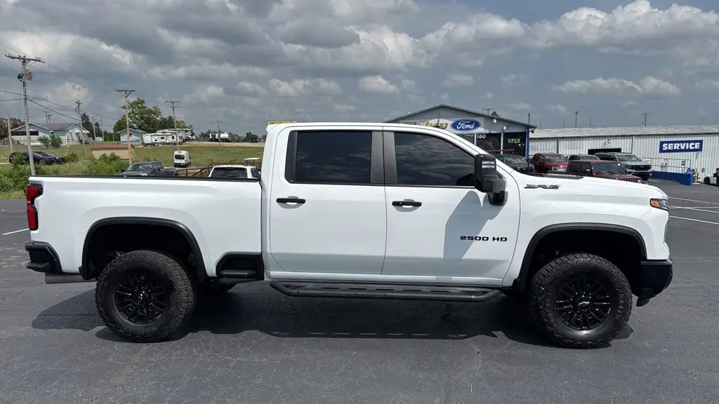 2025 Chevrolet Silverado 2500HD ZR2