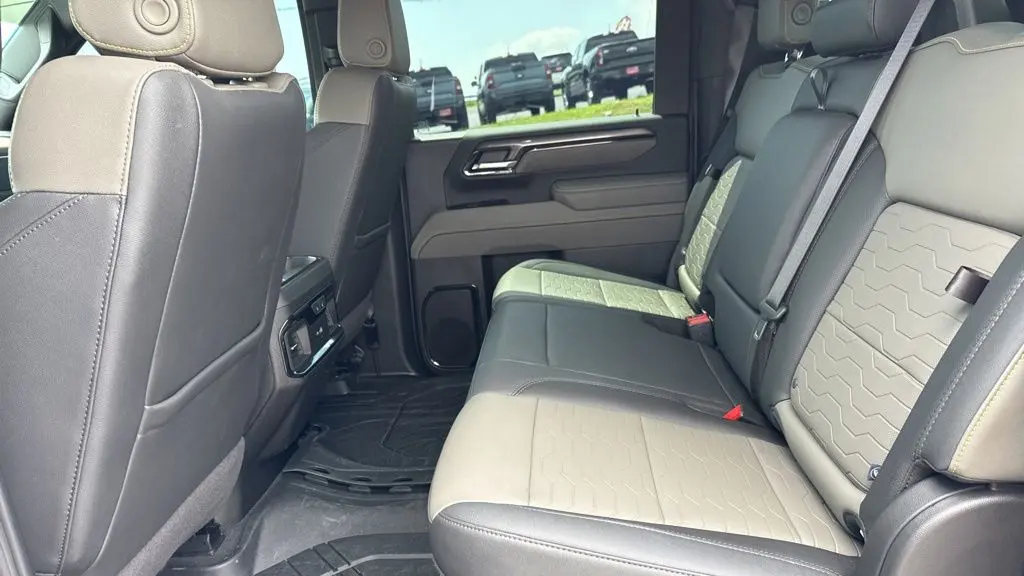 2025 Chevrolet Silverado 2500HD ZR2