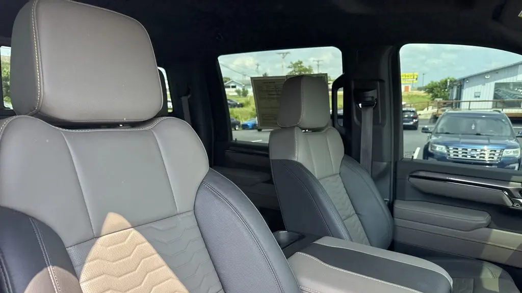 2025 Chevrolet Silverado 2500HD ZR2