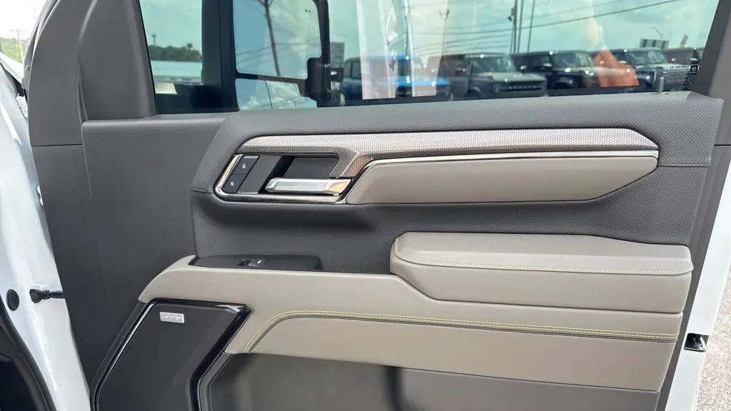 2025 Chevrolet Silverado 2500HD ZR2
