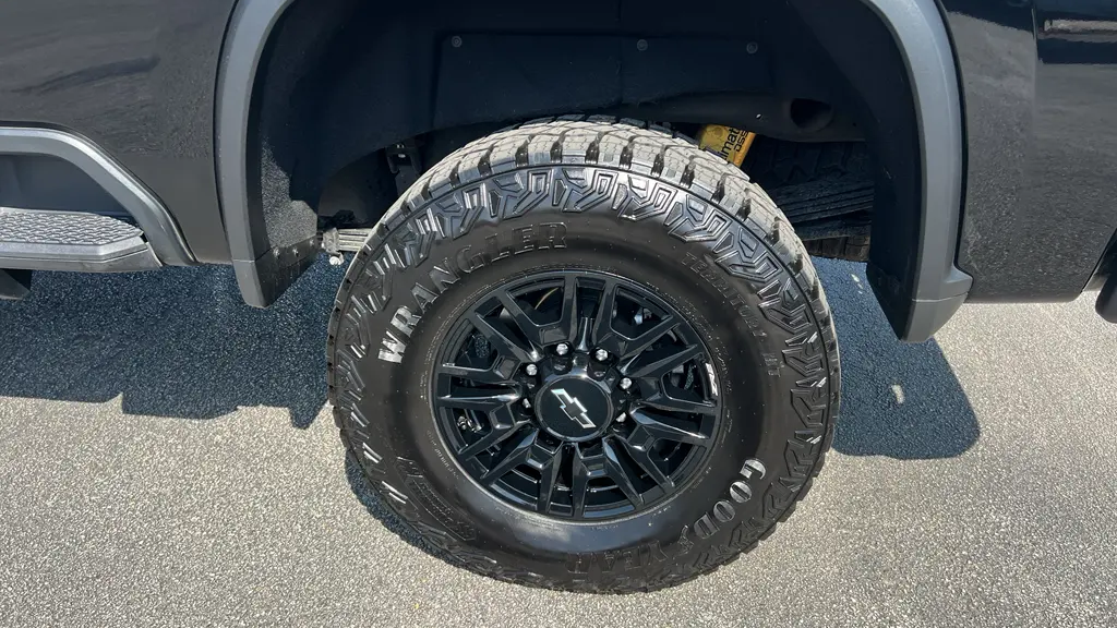 2025 Chevrolet Silverado 2500HD ZR2