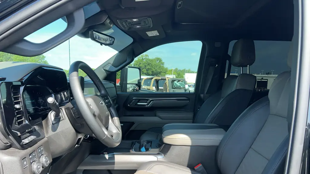 2025 Chevrolet Silverado 2500HD ZR2