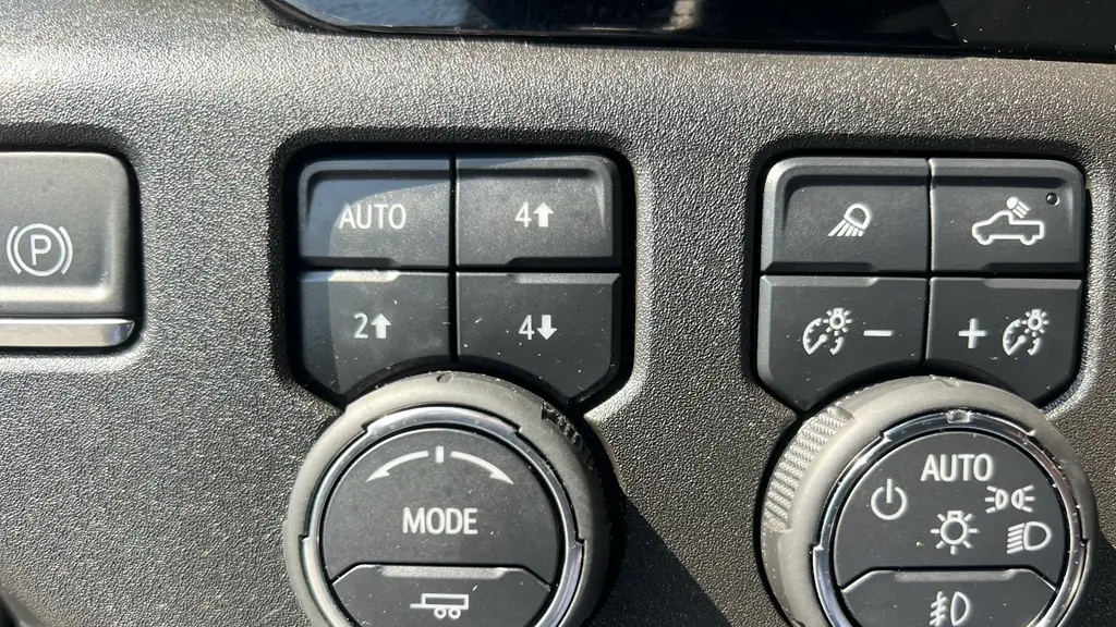 2025 Chevrolet Silverado 2500HD ZR2