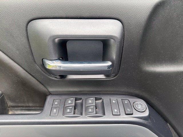 2015 Chevrolet Silverado - $31,951