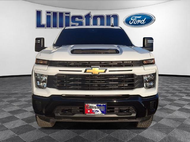 2024 Chevrolet Silverado 2500HD Custom — photo 1 of 12
