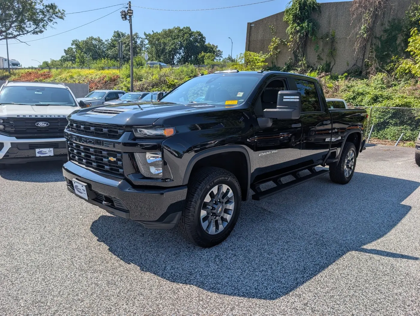 2022 Chevrolet Silverado Hd - $41,000