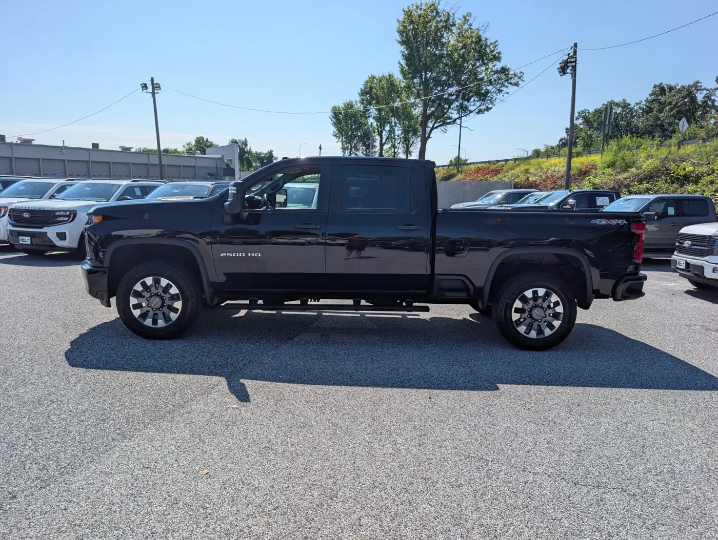 2022 Chevrolet Silverado Hd - $41,000