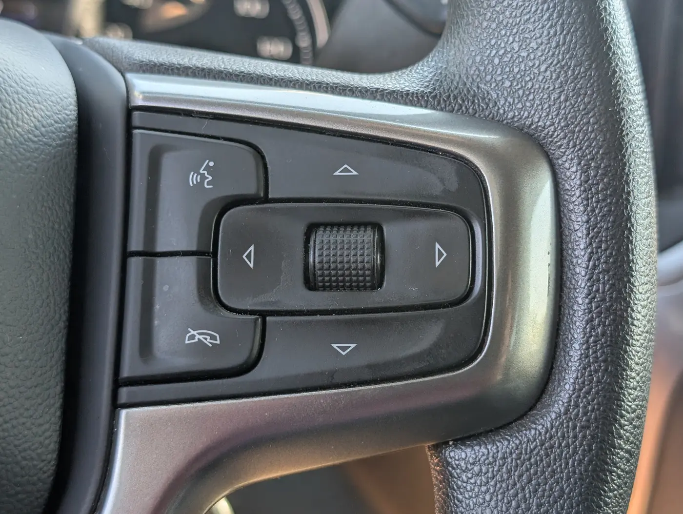 2022 Chevrolet Silverado Hd - $41,000
