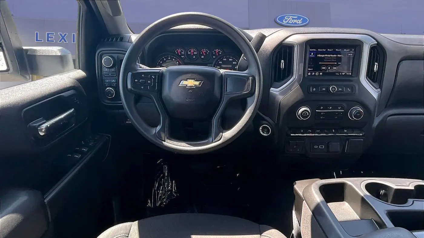 2024 Chevrolet Silverado 2500HD Custom