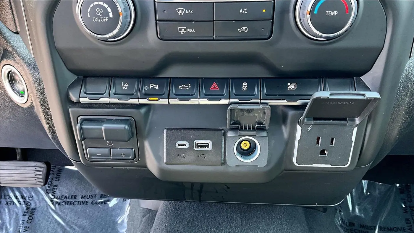 2024 Chevrolet Silverado 2500HD Custom