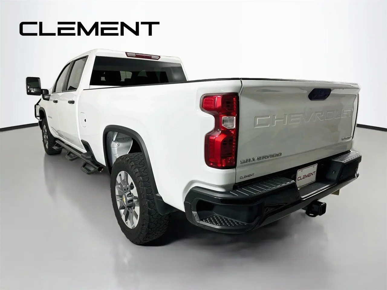 2024 Chevrolet Silverado Hd - $42,001