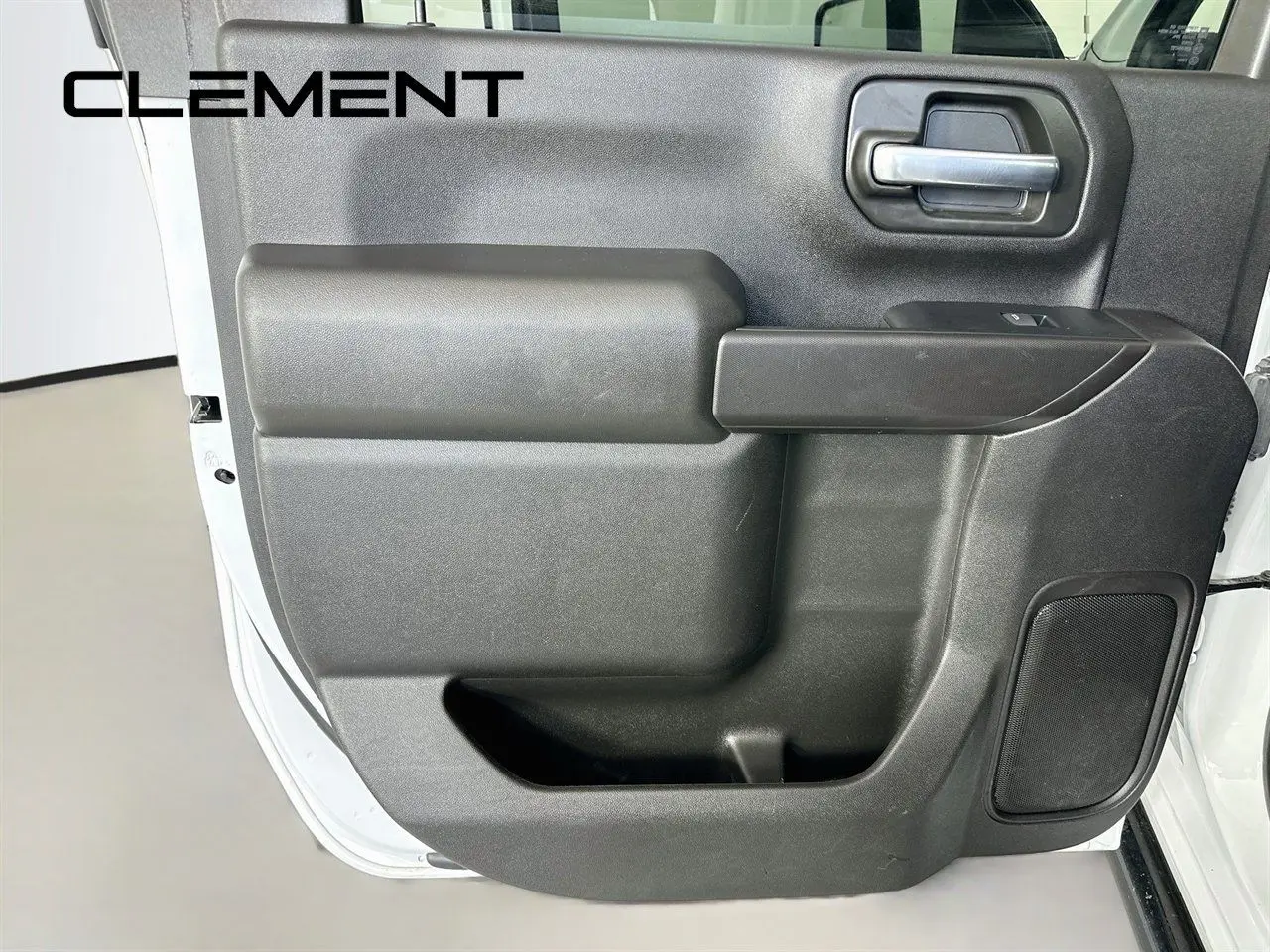 2024 Chevrolet Silverado Hd - $42,001