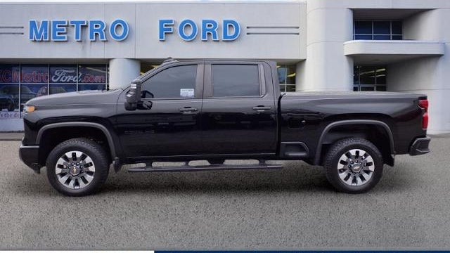 2024 Chevrolet Silverado 2500HD Custom