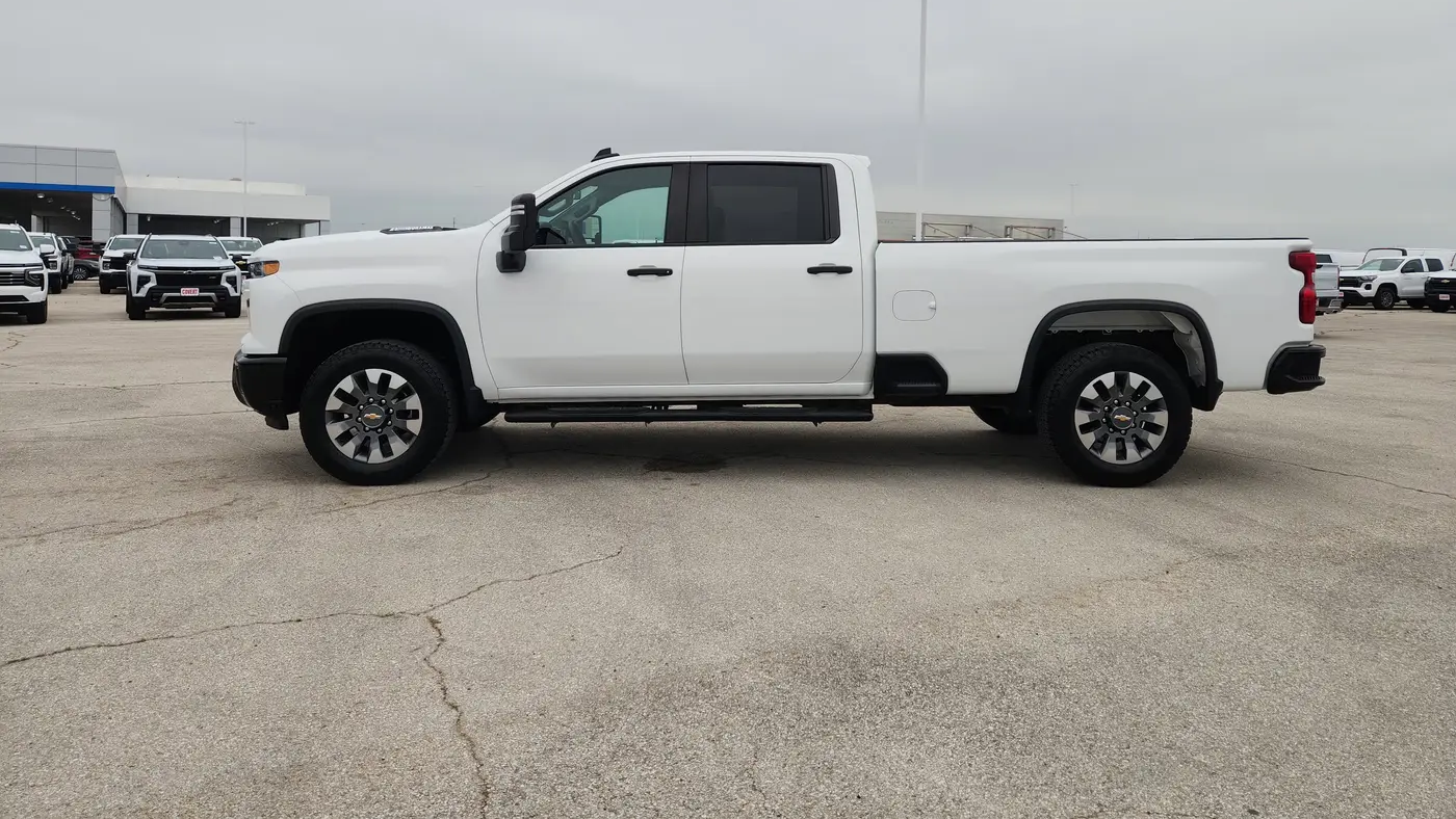 2024 Chevrolet Silverado 2500HD Custom