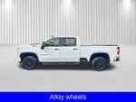 2022 Silverado 2500HD Thumbnail 10