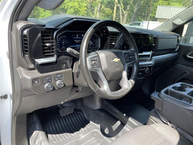 2024 Chevrolet Silverado Hd - $47,795