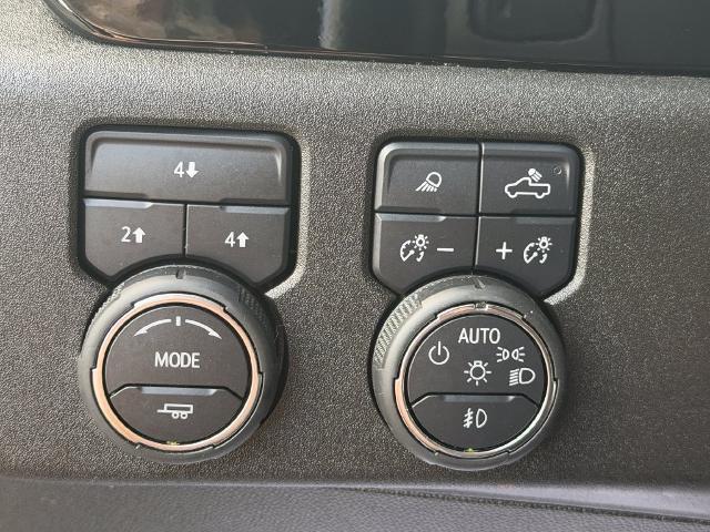 2024 Chevrolet Silverado Hd - $43,209