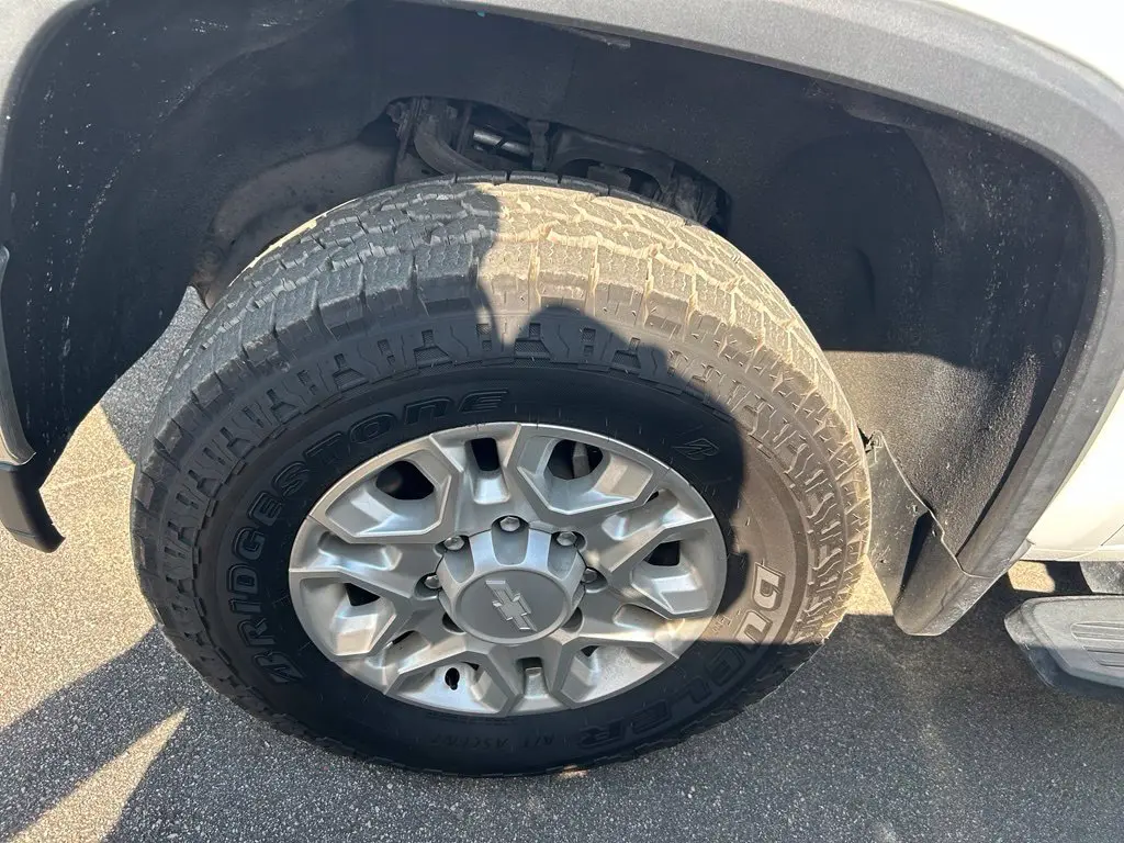 2020 Chevrolet Silverado - $45,795