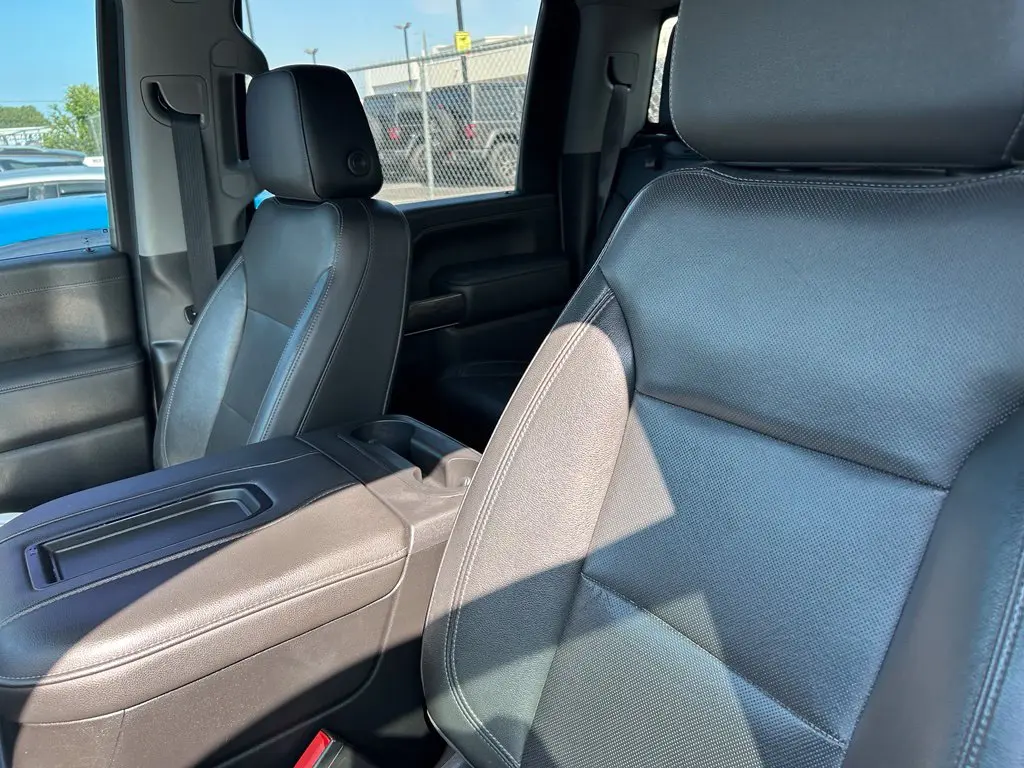 2020 Chevrolet Silverado - $45,795