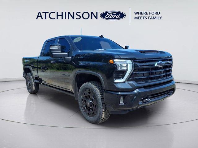 2024 Chevrolet Silverado Hd - $52,650