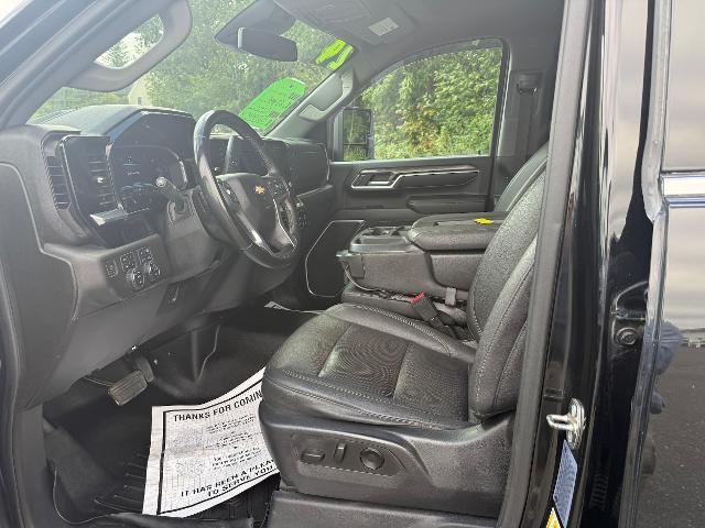 2024 Chevrolet Silverado Hd - $52,995
