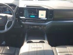 2024 Silverado 2500HD Thumbnail 17