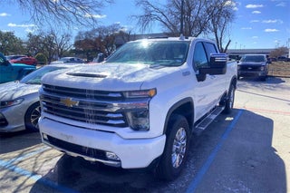 2020 Chevrolet Silverado 2500HD with Summit White Exterior