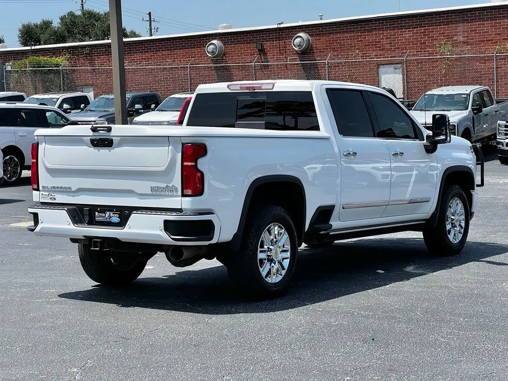2024 Chevrolet Silverado Hd - $61,895