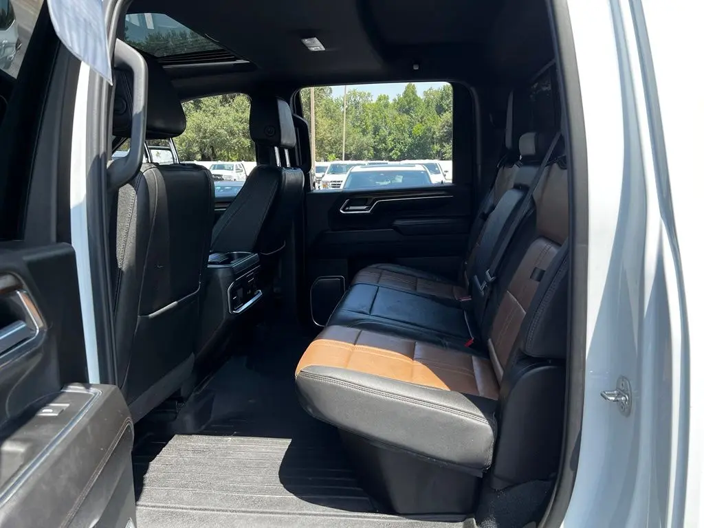 2024 Chevrolet Silverado Hd - $61,895