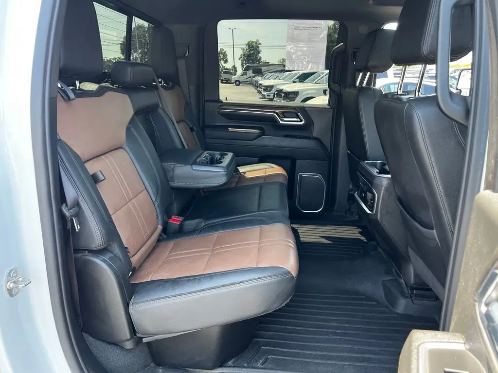 2024 Chevrolet Silverado Hd - $61,895