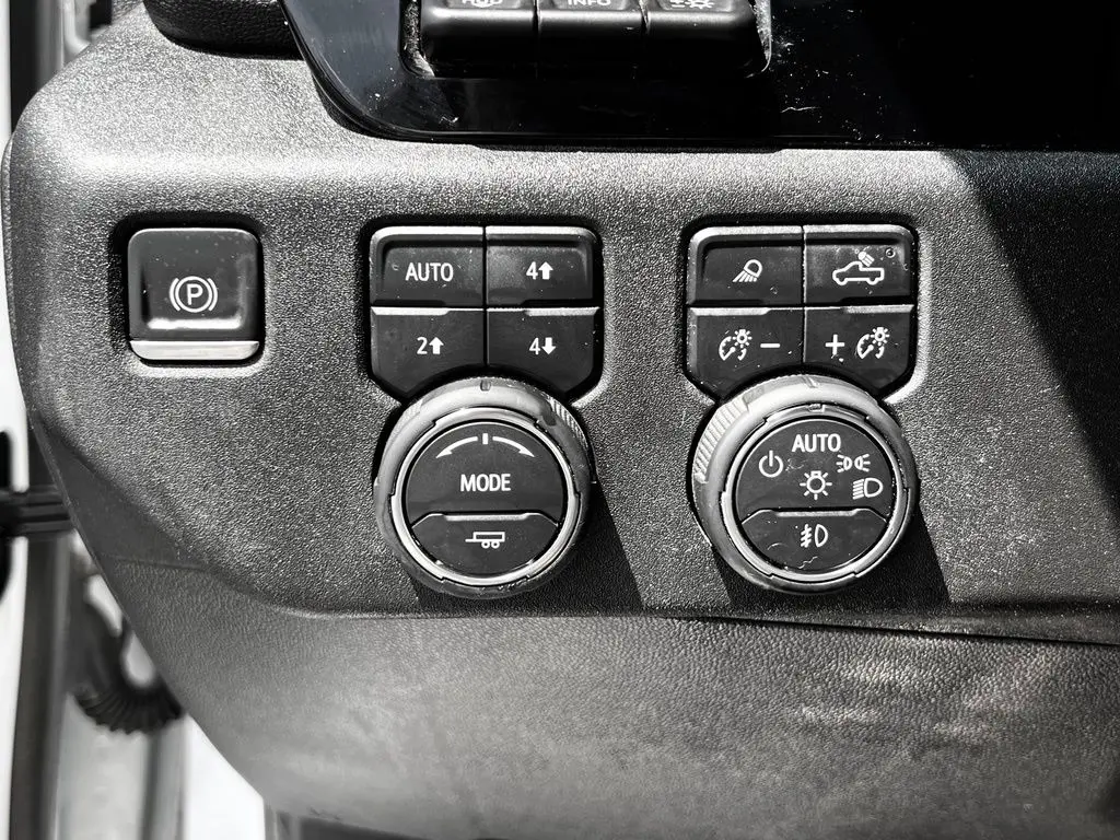 2024 Chevrolet Silverado Hd - $61,895