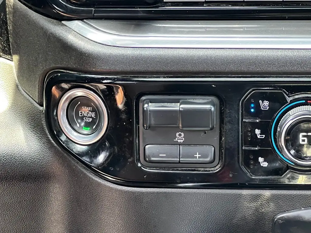 2024 Chevrolet Silverado Hd - $61,895