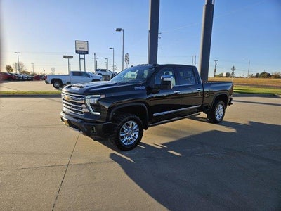 2024 Chevrolet Silverado 2500HD 4X4 High Country 4DR Crew Cab LB
