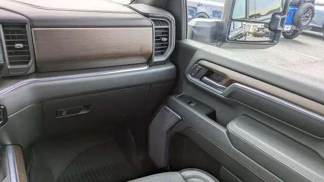 2024 Chevrolet Silverado 2500HD High Country