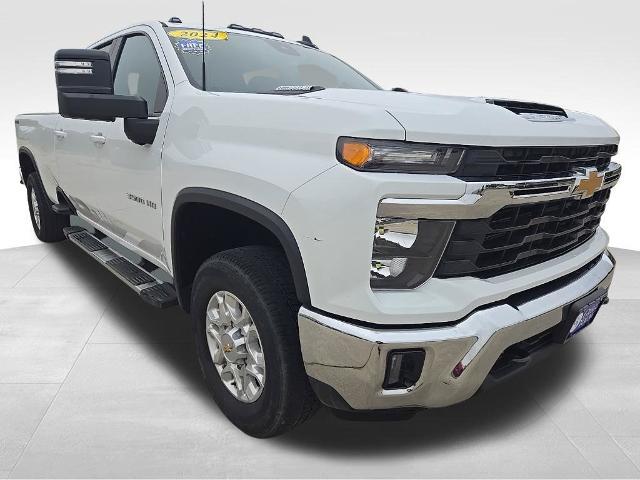 2024 Chevrolet Silverado Hd - $44,488