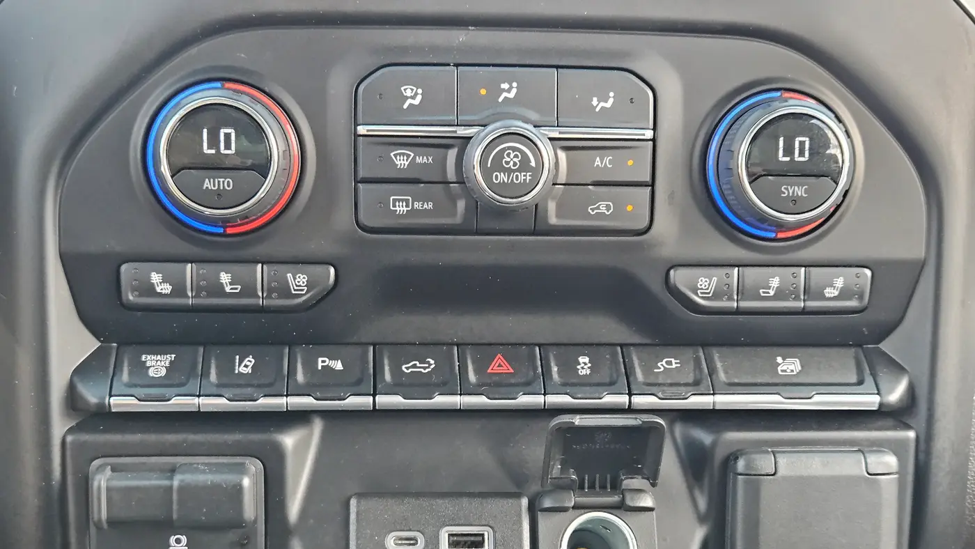 2023 Chevrolet Silverado 3500HD LTZ