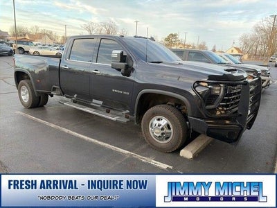 2024 Chevrolet Silverado 3500HD 4X4 LTZ 4DR Crew Cab SB SRW