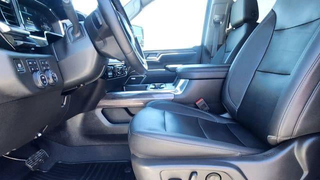 2024 Chevrolet Silverado 3500HD LTZ