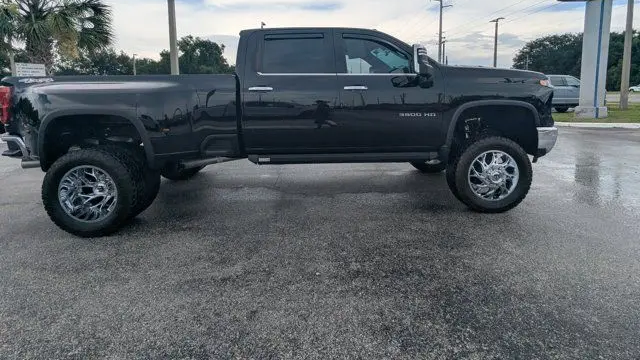 2024 Chevrolet Silverado 3500HD LTZ