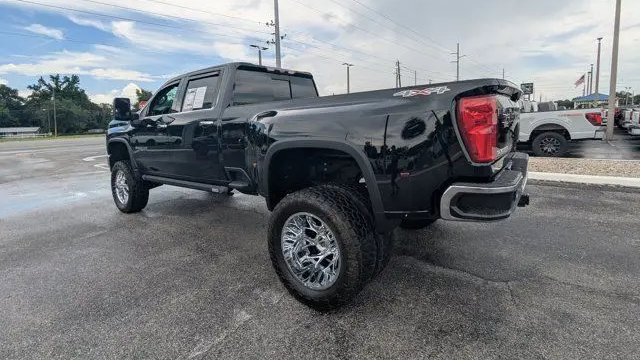 2024 Chevrolet Silverado 3500HD LTZ